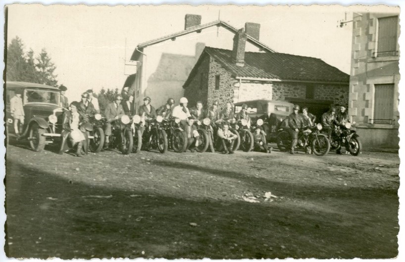 Rallye moto à Oradour sur Glane