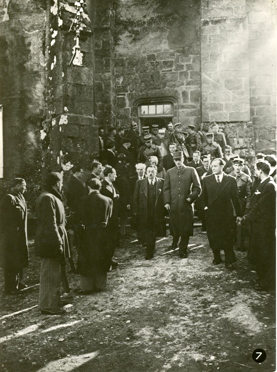  Photographie prise par Francis Kochert le 4 mars 1945 lors de la visite commémorative du Général De Gaulle